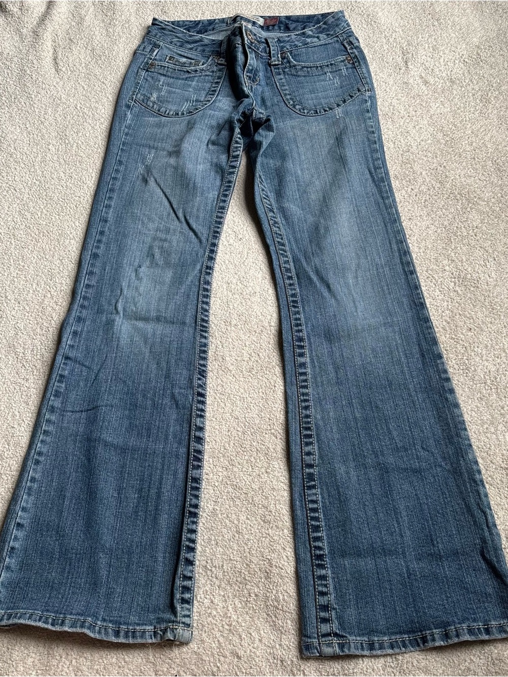 Y2K Aeropostale Women's Flare Jeans in Medium Blue Wash
